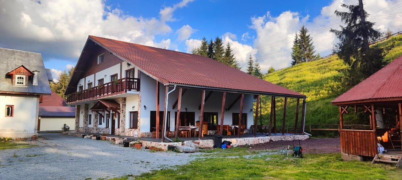 Pensiunea Trei Brazi Arieşeni Dış mekan fotoğraf